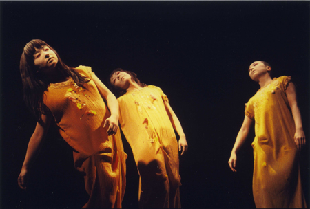 2001 Tanagokoro Torii .ph Yayoi Ogata